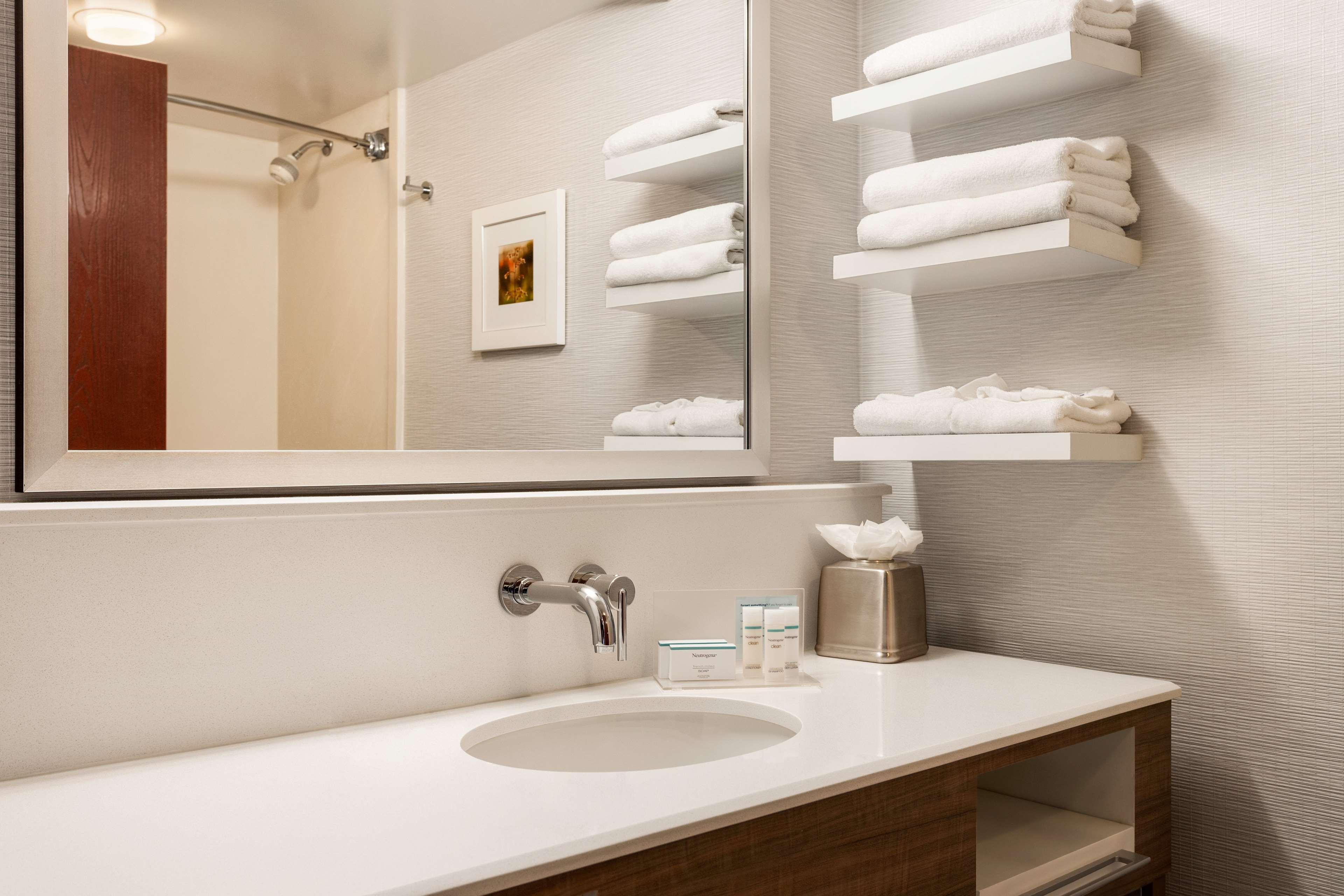 Hampton Inn & Suites Denver-Cherry Creek Exteriör bild